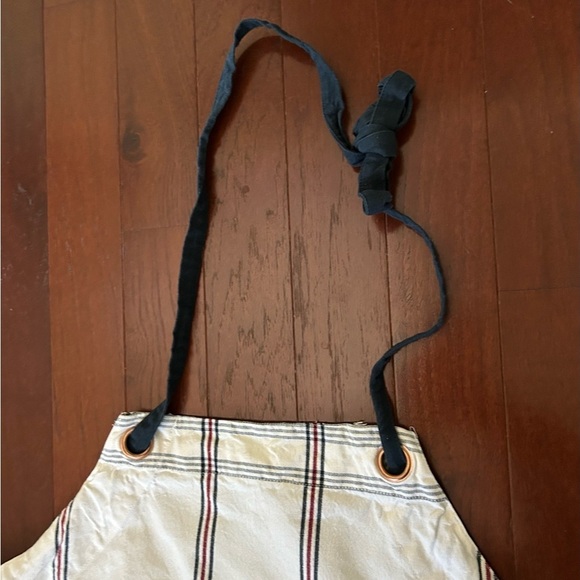 Hearth & Hand with Magnolia Kitchen Aprons high quality 100% cotton adult size - Picture 5 of 8